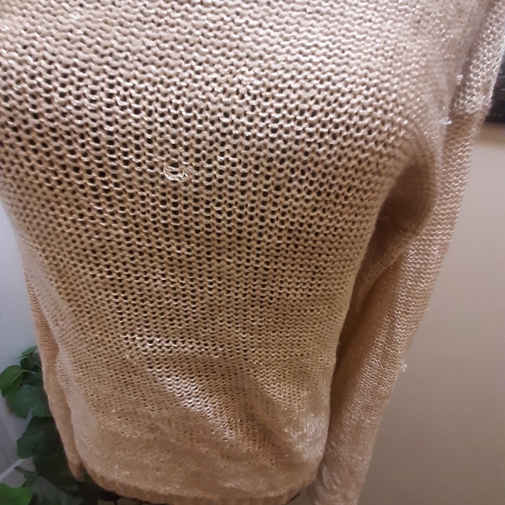 Sweater - Picture 8 of 8